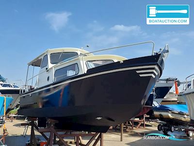 Crown Yachts Cruiser Motorboat 1978, with Mercedes engine, The Netherlands