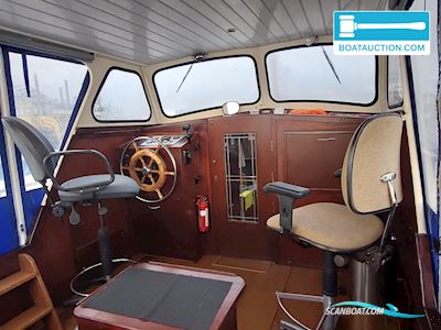 Crown Yachts Cruiser Motorboat 1978, with Mercedes engine, The Netherlands