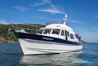 HARDY MARINE Commodore 42 Motorboat 2002, with Yanmar engine, United Kingdom