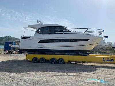 Jeanneau NC 33 Motorboat 2020, with Volvo engine, Greece