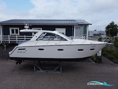 Sealine SC 35 Motorboat 2012, with Volvo Penta engine, The Netherlands