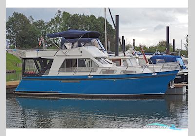 Veha Veha Kruiser 980 Flybridge Motorboat 1993, with Volvo Penta MD31-A engine, The Netherlands