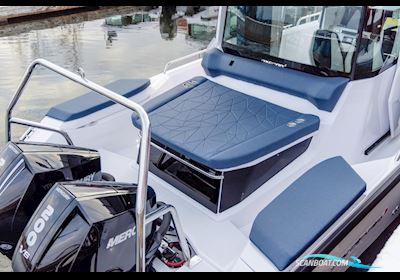 Axopar 29 Cross Cabin - 2x 200 PS Motorboot 2024, mit Mercury motor, Finland