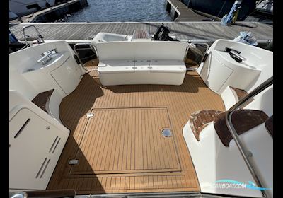 Azimut 42 Motorboot 2001, mit Catterpillar motor, Portugal