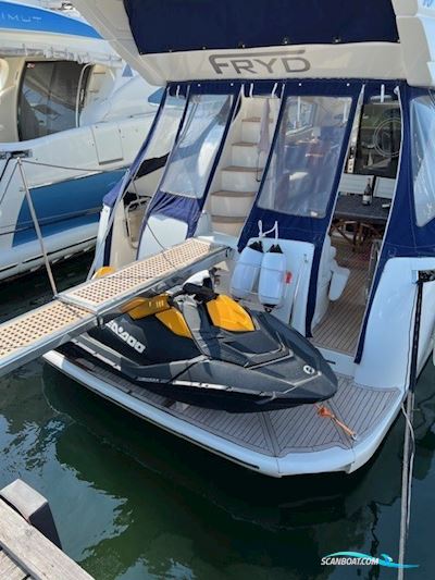 Azimut 46 Motorboot 2001, mit Caterpillar 3209-450 Dita
 motor, Dänemark