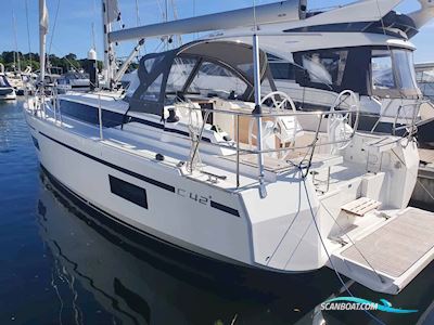 Bavaria C42 Motorboot 2023, mit Yanmar motor, England