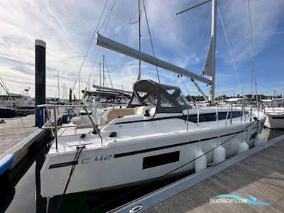 Bavaria C42 Motorboot 2024, mit Yanmar motor, England