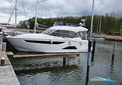 Bavaria R 40 Fly Motorboot 2017, mit Volvo Penta D 6/370 Evc motor, Deutschland