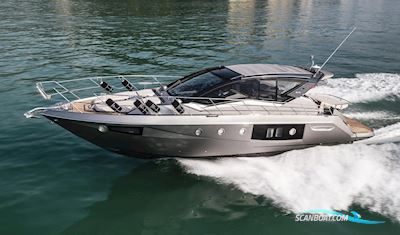 Cranchi M44 HT - 2022 Motorboot 2022, mit Volvo Penta D6 m/joystik motor, Dänemark