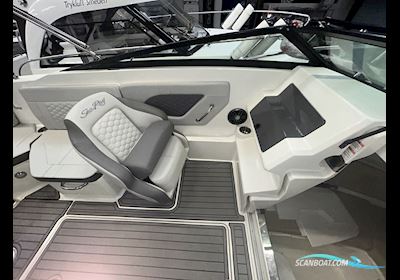 Flot og Næsten ny Sea Ray 230 Sun Sport Motorboot 2021, mit Mercury motor, Dänemark