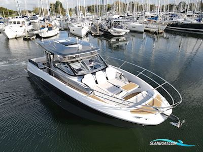 Jeanneau Cap Camarat 12.5 WA Motorboot 2021, mit Yamaha motor, England