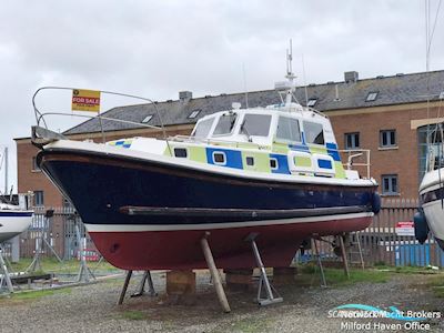 Nelson 38 Aft Cockpit Motorboot 1996, mit Perkins Sabre motor, England