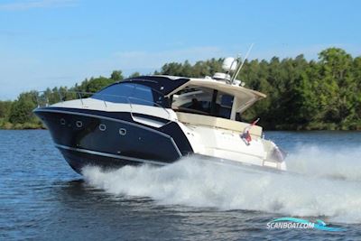 Prestige 42S Motorboot 2009, mit Volvo Penta motor, Niederlande