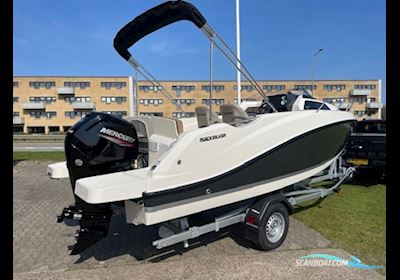 Quicksilver 555 Cabin Med Mercury F100 Efi Elpt Samt Masser af Udstyr Motorboot 2024, Dänemark