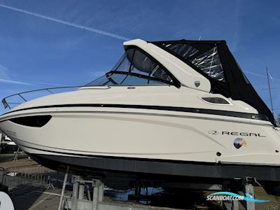 Regal Boats 28 Express Motorboot 2015, mit Mercruiser motor, England