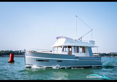 Rhea 34 Trawler Motorboot 2024, Frankreich