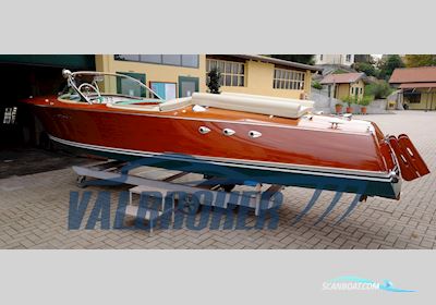 Riva Ariston Motorboot 1961, mit Chrysler motor, Italien