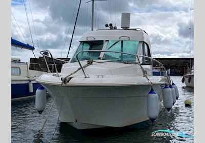 Beneteau Antares 6.6 Diesel Inboard Motorboten 2006, met Vovlo D3-110 motor, United Kingdom