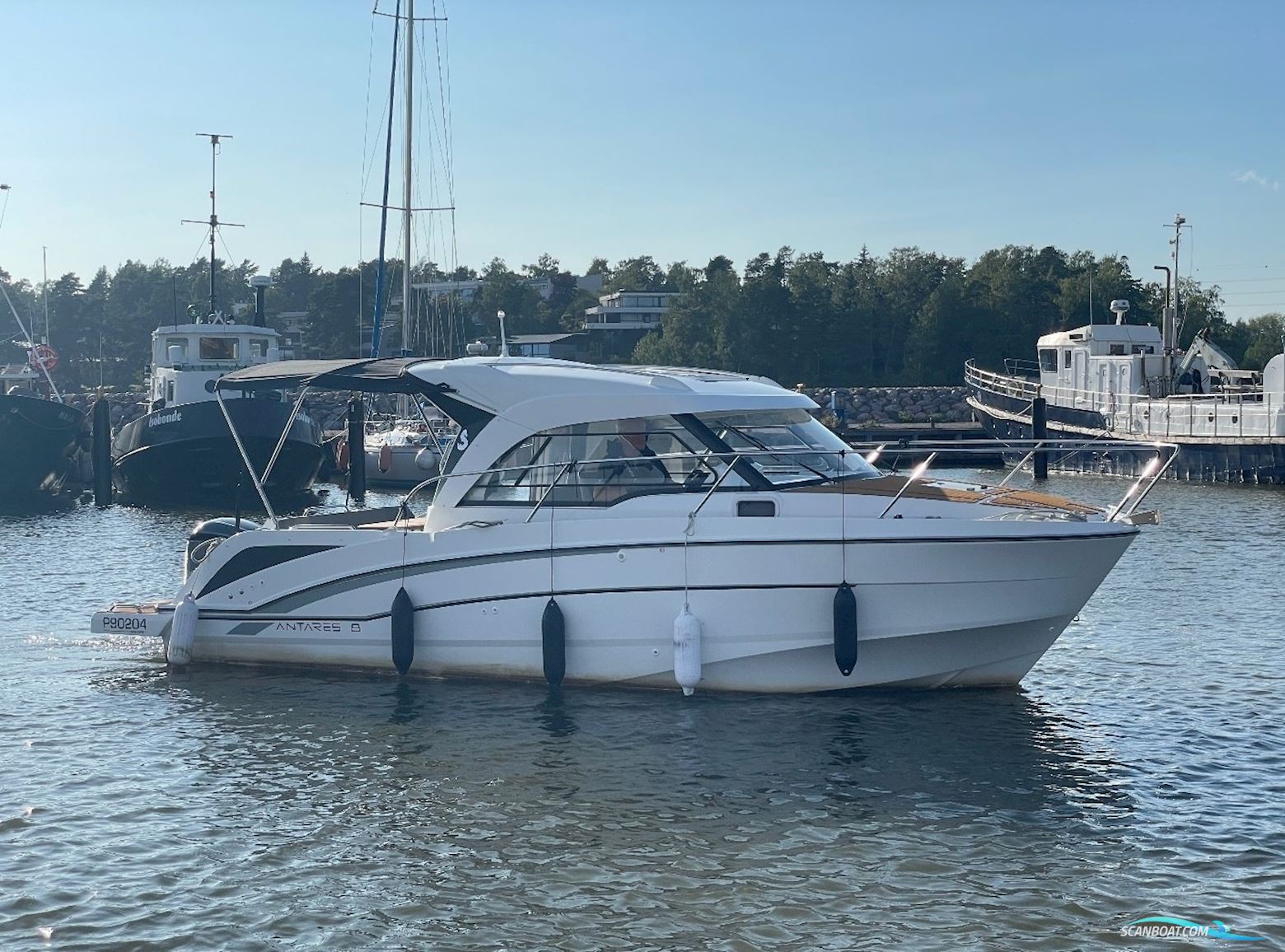 Beneteau Antares 8 OB Motorboten 2021, Finland