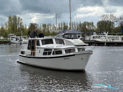 Debo Kruiser 10.50 AK Motorboten 1982, met Daf 575 105 pk Diesel motor, The Netherlands