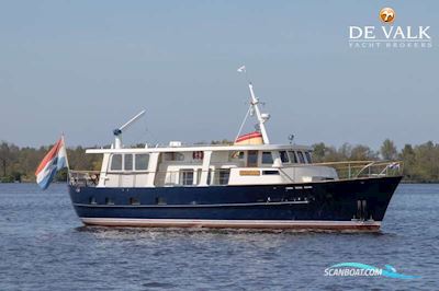 Feadship Canoe Stern Motorboten 1962, met Mercedes motor, The Netherlands