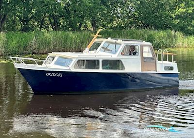 MEEUWKRUISER AK Motorboten 1980, met Peugeot motor, The Netherlands