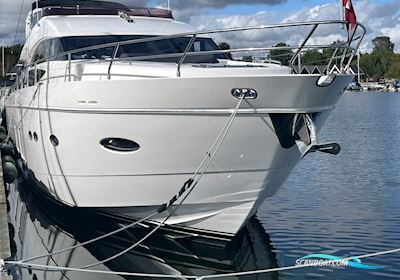 Princess 72 Motorboten 2012, met Caterpillar C32 1622 HP motor, Denemarken