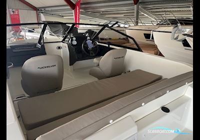 Quicksilver 555 Bowrider Med Mercury F100 Efi Elpt - Introduktions Motorboten 2024, Denemarken