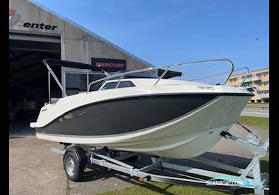 Quicksilver 555 Cabin Med Mercury F100 Efi Elpt Samt Masser af Udstyr Motorboten 2024, Denemarken