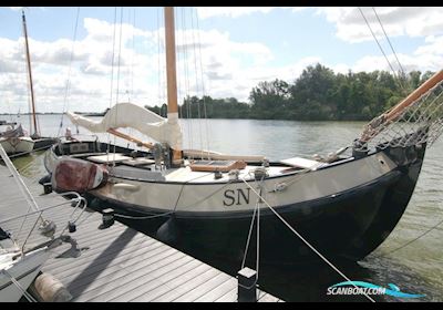 Barge Lemsteraak Motorsailer 2005, The Netherlands