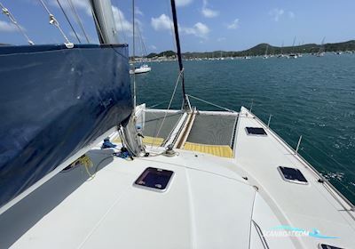 Lagoon 570 Multi hull boat 2004, with Volvo Penta D2 - 75 engine, Martinique