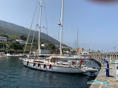 Amel Yachts Amel 54 Sailing boat 2007, with Volvo D3 110 CV 5 Cylindres, Common Rail High Pressure engine, France