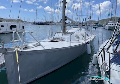 Frequence Jazz Sailing boat 1998, with Volvo D2-40 engine, Martinique