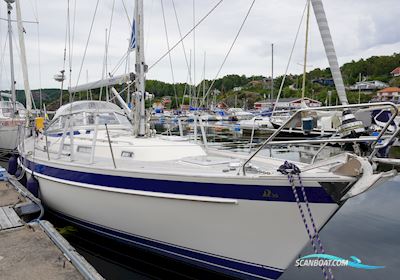 Hallberg-Rassy 39 Sailing boat 2000, with Volvo Penta MD22 engine, Sweden