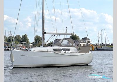 Jeanneau Sun Odyssey 33i Sailing boat 2011, with Yanmar engine, The Netherlands