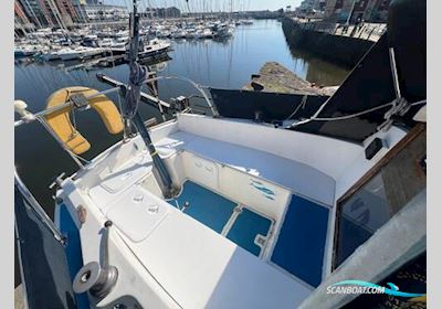 Westerly Cirrus Sailing boat 1971, with Volvo Penta engine, United Kingdom