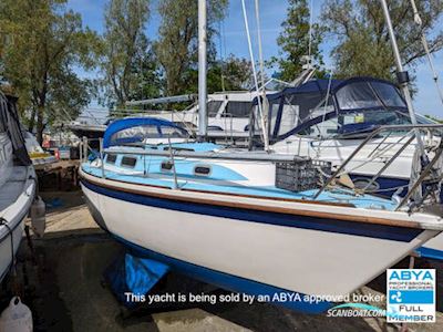 Westerly Griffon Sailing boat 1980, with Beta New 2021 engine, United Kingdom