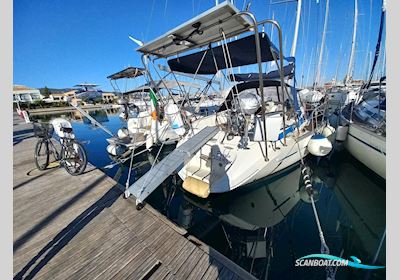 Bavaria 350 Lagoon Sailingboat 1993, with Volvo Penta engine, Greece