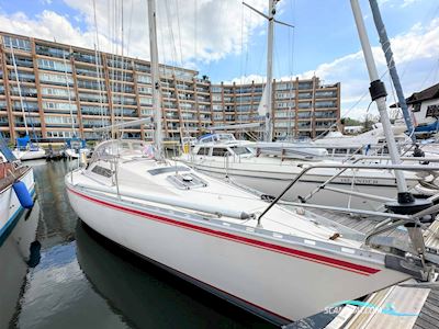 Beneteau First 32 Sailingboat 1982, with Volvo Penta engine, United Kingdom