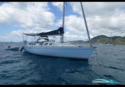 Beneteau First 35S5 Sailingboat 1988, with Volvo Penta  18 cv engine, Martinique