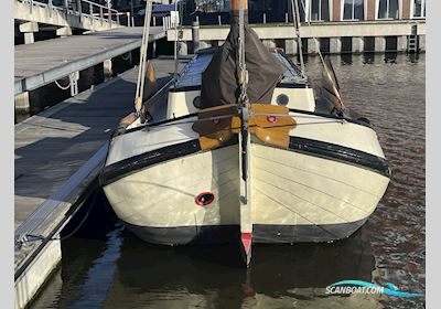 Skutsje 15 Mtr Sailingboat 1910, with Thornycroft engine, The Netherlands