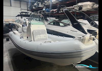 Zodiac Medline 5.8 Schlauchboot / Rib 2024, mit Suzuki motor, Niederlande