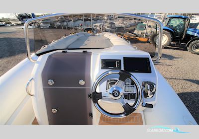 Zodiac N-ZO 760 Schlauchboot / Rib 2018, mit Evinrude motor, Dänemark