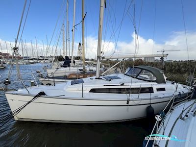 Bavaria 33 Cruiser Segelbåt 2014, med Volvo Penta motor, Holland