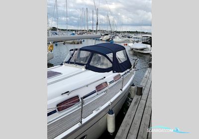 Bavaria 33 Cruiser Segelbåt 2005, med Volvo Penta 2020/130S motor, Sverige