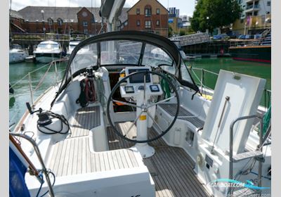 Beneteau Oceanis 31 Segelbåt 2012, med Yanmar motor, England