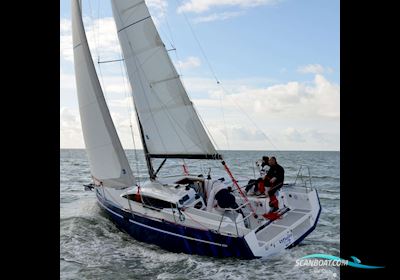 RM Yachts RM 890 + Segelbåt 2025, Frankrike