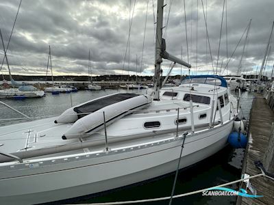 Finnrose 45 Deck Saloon Zeilboten 1976, met Perkens 354
 motor, Denemarken