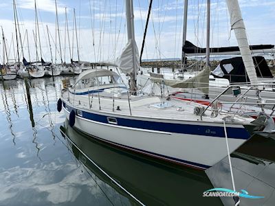 Hallberg Rassy 352 Zeilboten 1984, met Volvo Penta D2
 motor, Denemarken