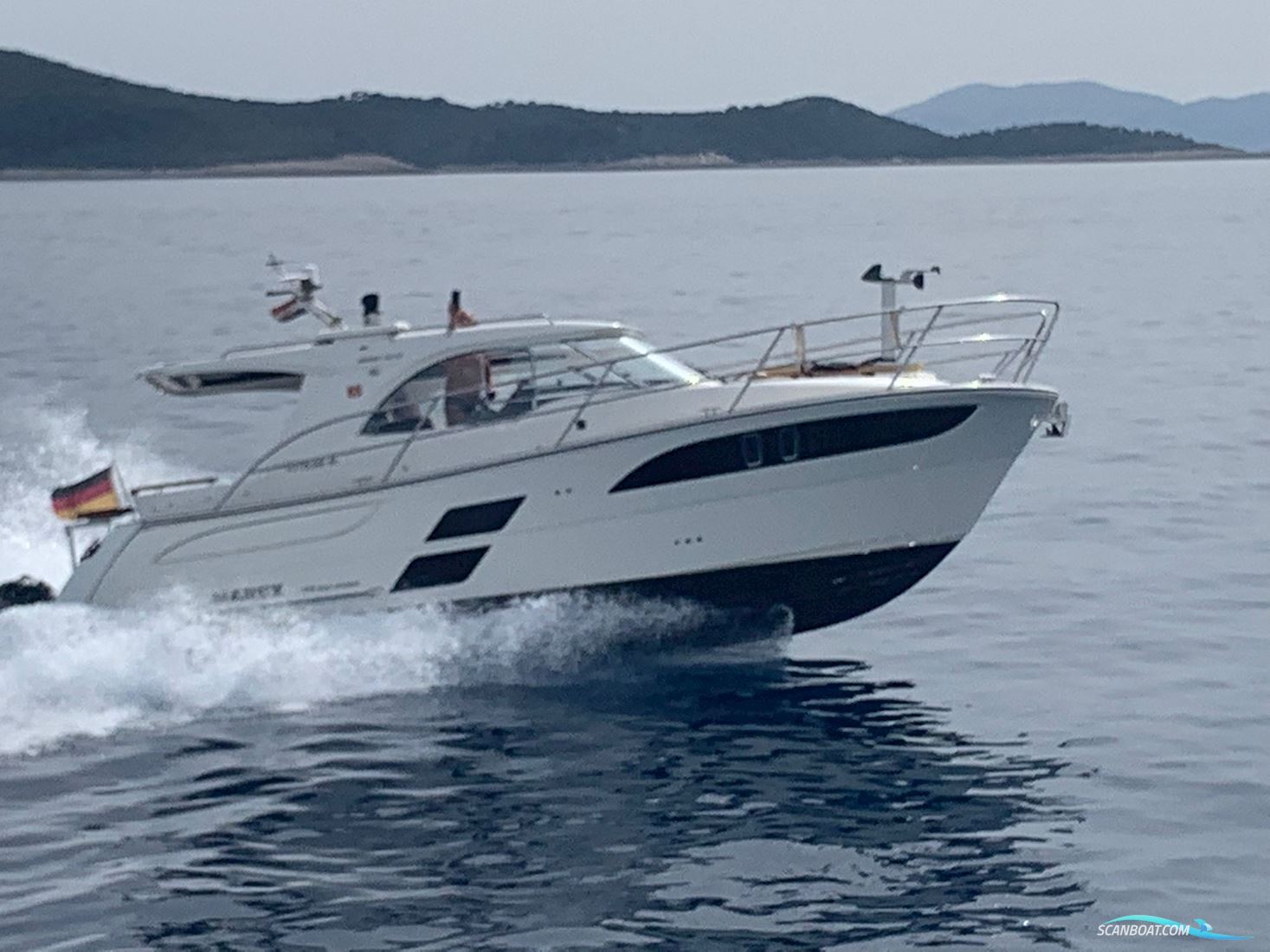 Marex 310 Sun Cruiser Motor boat 2020, with Volvo Penta D6-380 Dpi engine, Croatia